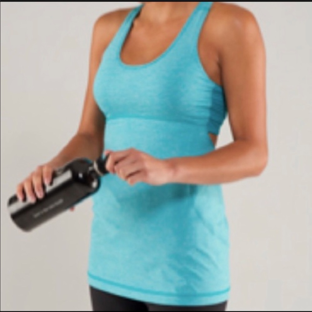 Lululemon workout tank. Size small.